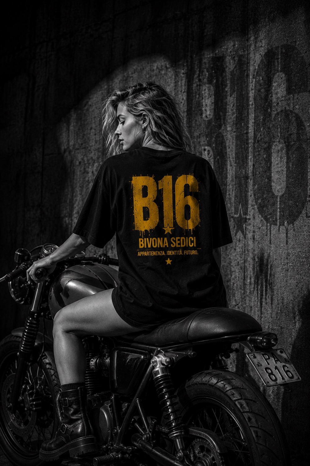 B16 — Bivona Sedici, t-shirt e moto